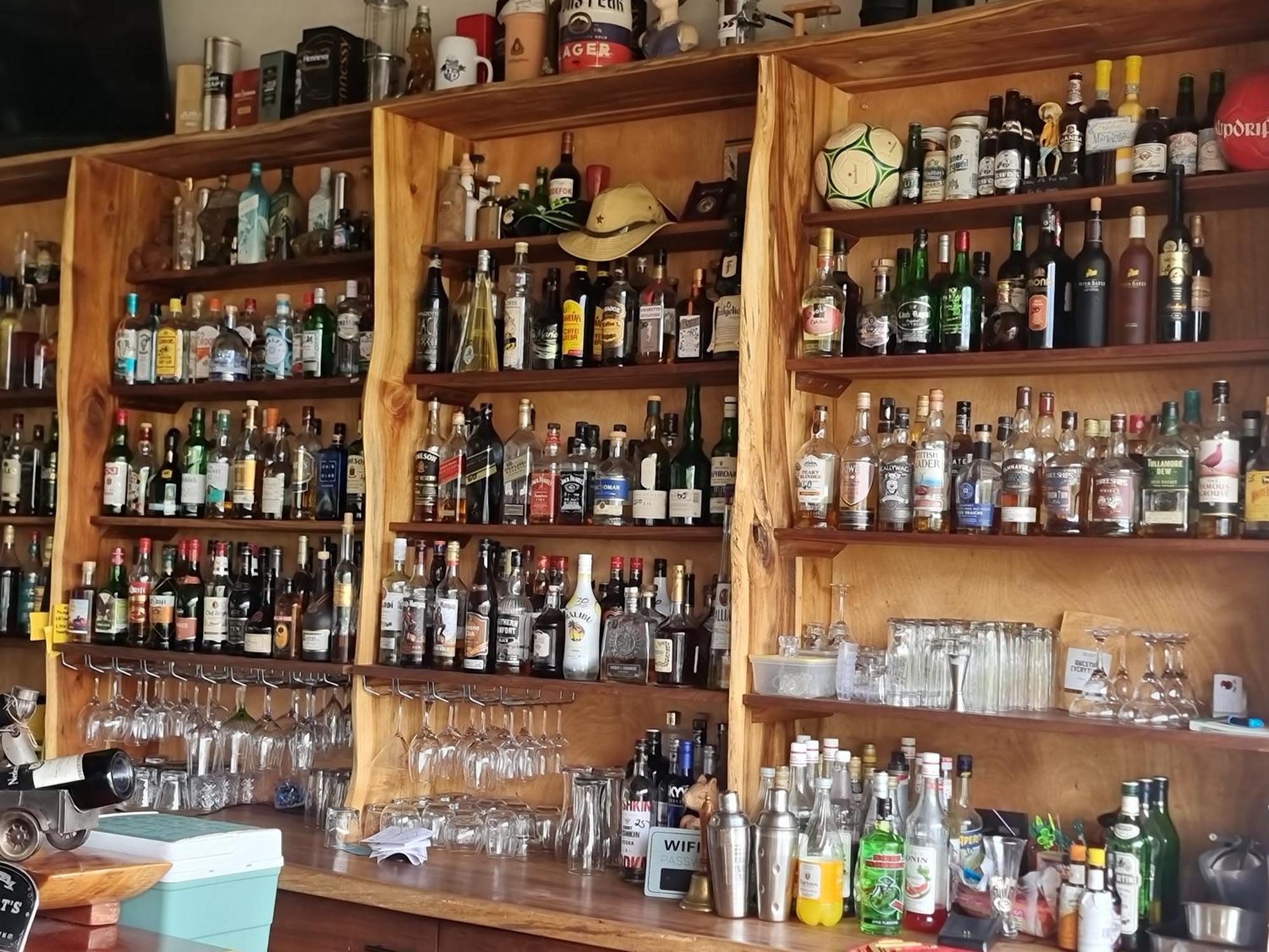 Goggas Nest Bnb & Restaurant Matsapha エクステリア 写真