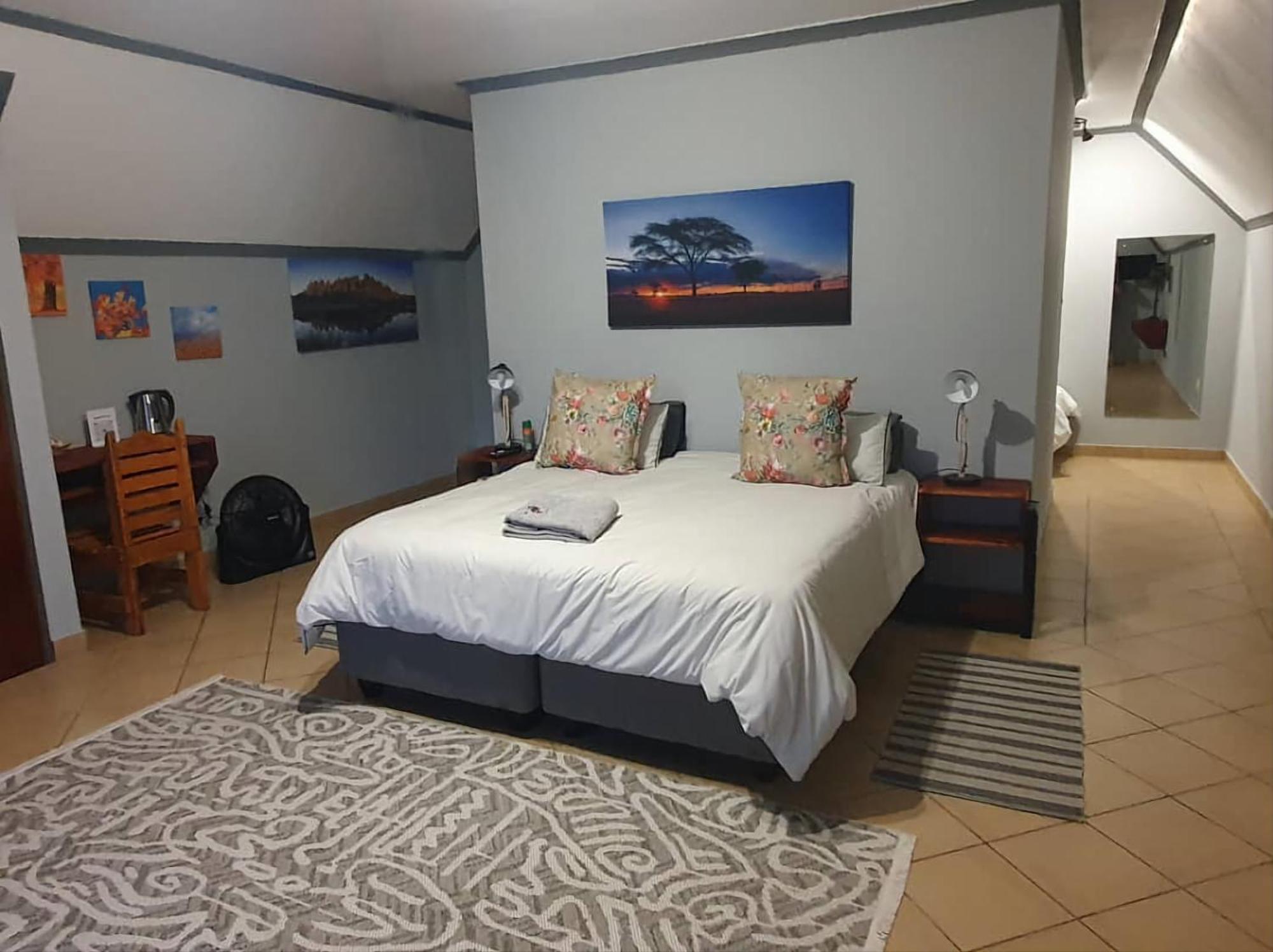 Goggas Nest Bnb & Restaurant Matsapha エクステリア 写真