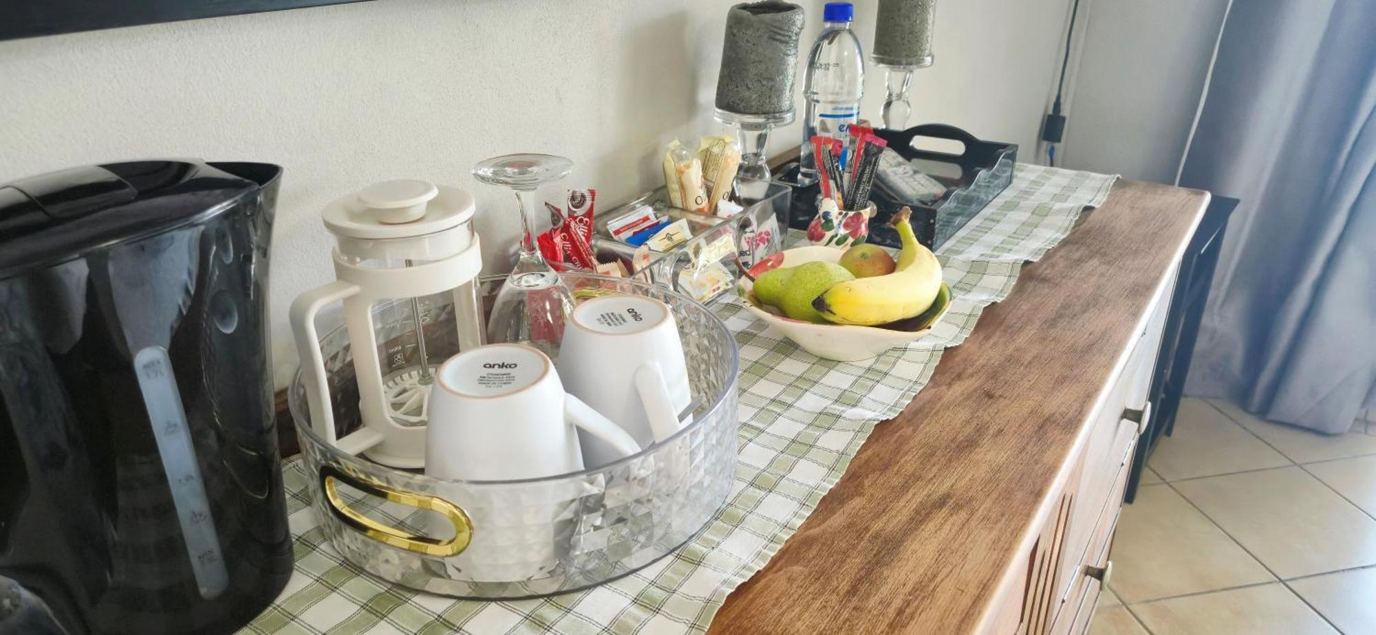Goggas Nest Bnb & Restaurant Matsapha エクステリア 写真